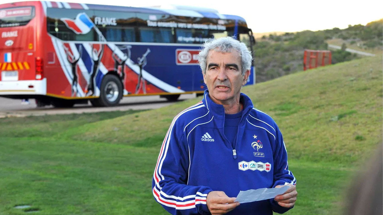 The Bus: A French Football Mutiny
